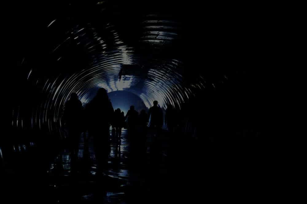 evacuacion oscuridad tunel